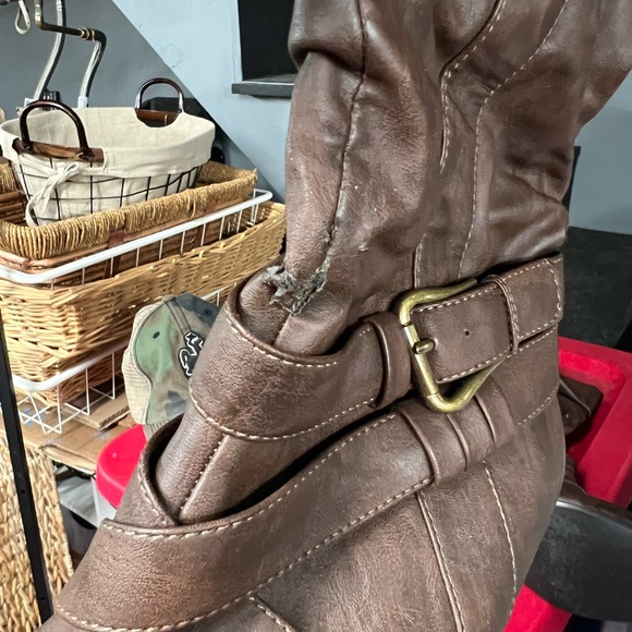 Brown high heeled boots 8 - Picture 6 of 8
